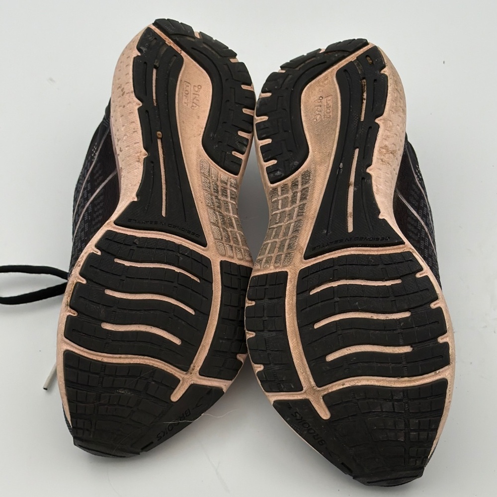 Brooks Women's Black and Pink Athletic Running Shoes - Picture 4 of 4